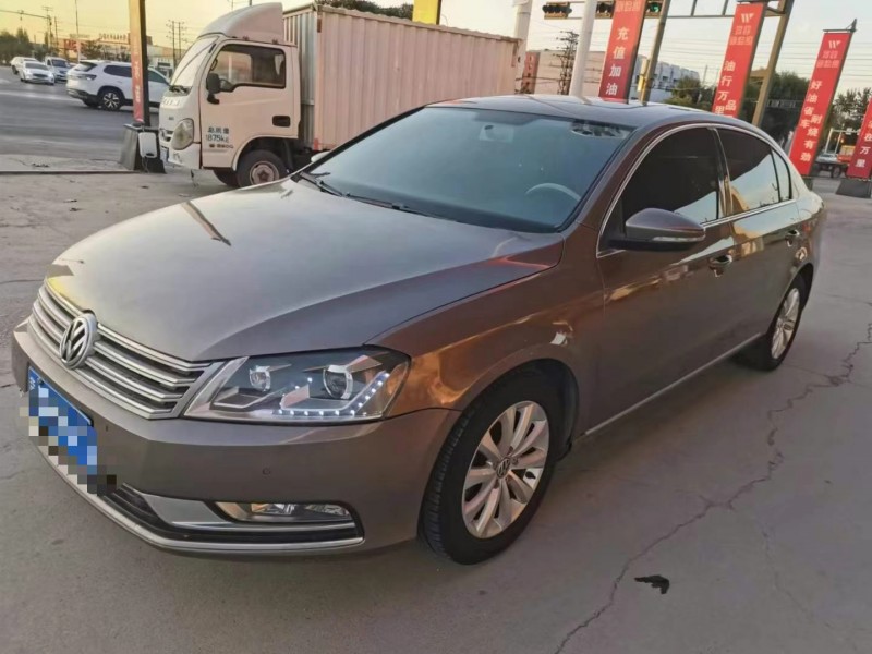 保定14年大众迈腾2