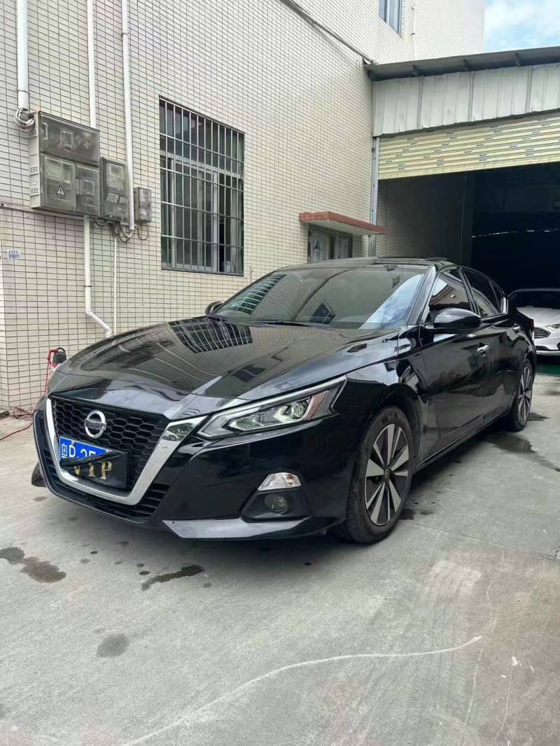 东莞22年日产天籁2