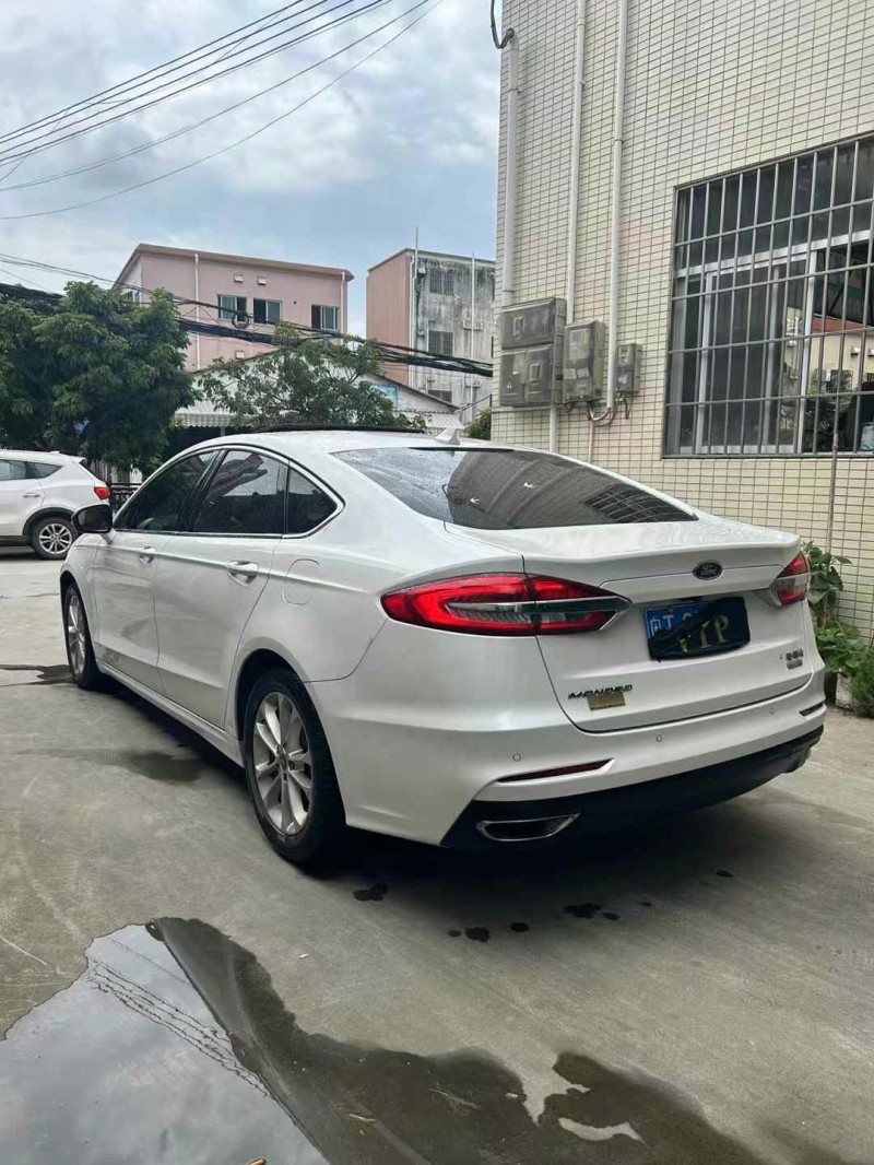 广州21年福特蒙迪欧9