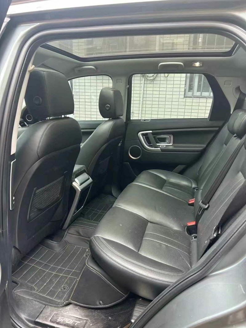 中山18年路虎发现神行4