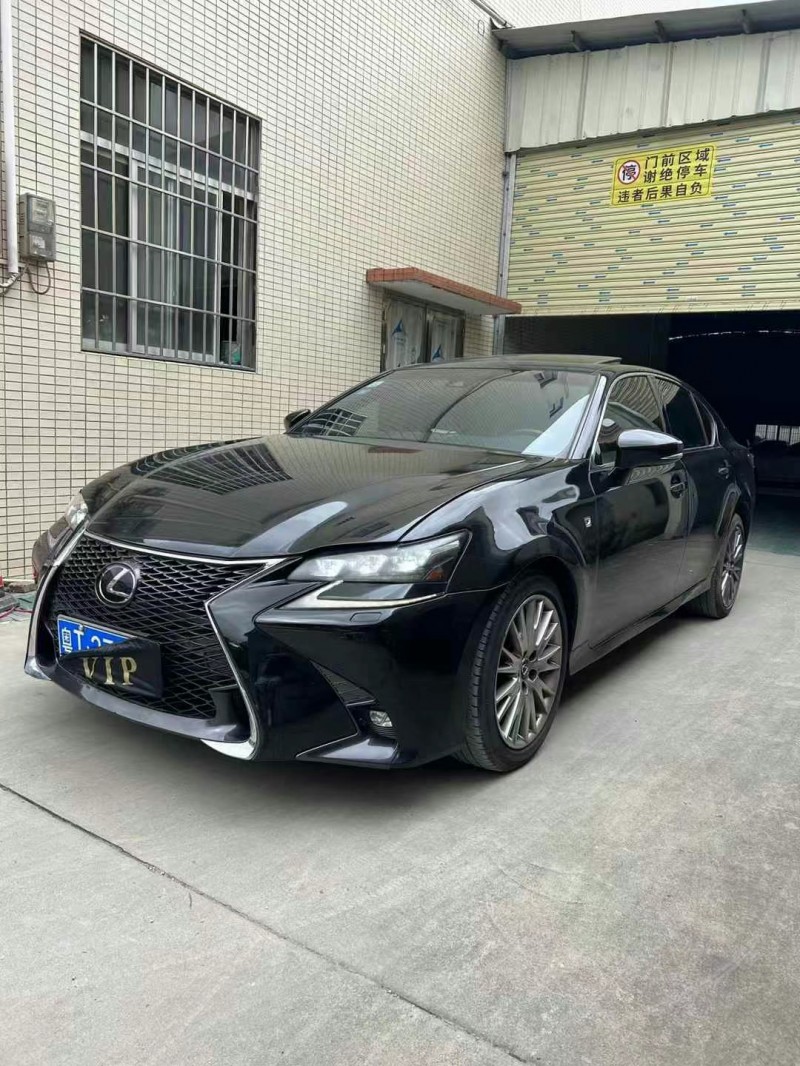 中山18年雷克萨斯GS3