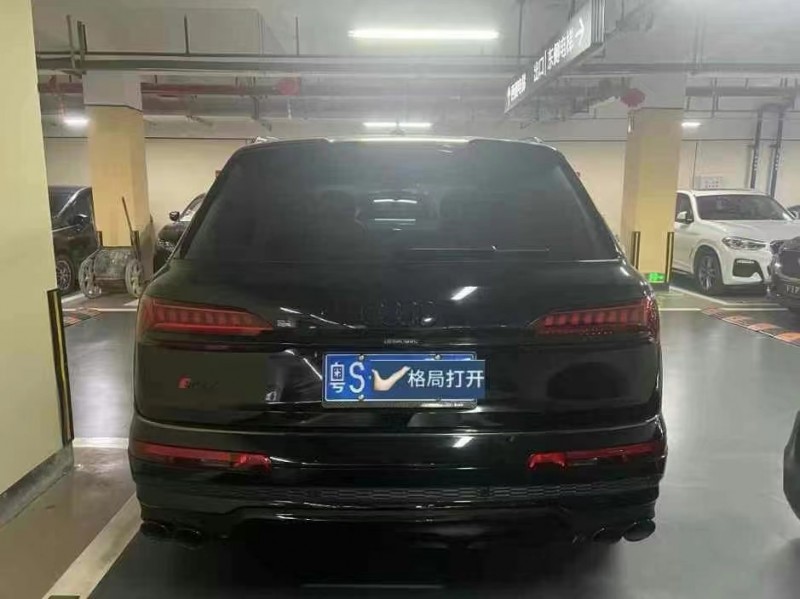 广州22年奥迪Q74