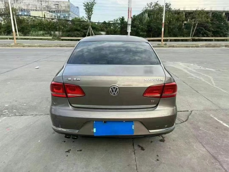 江门15年大众迈腾8