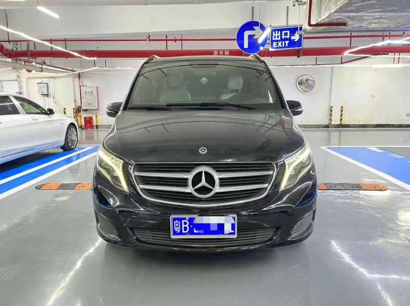 广州19年奔驰V1