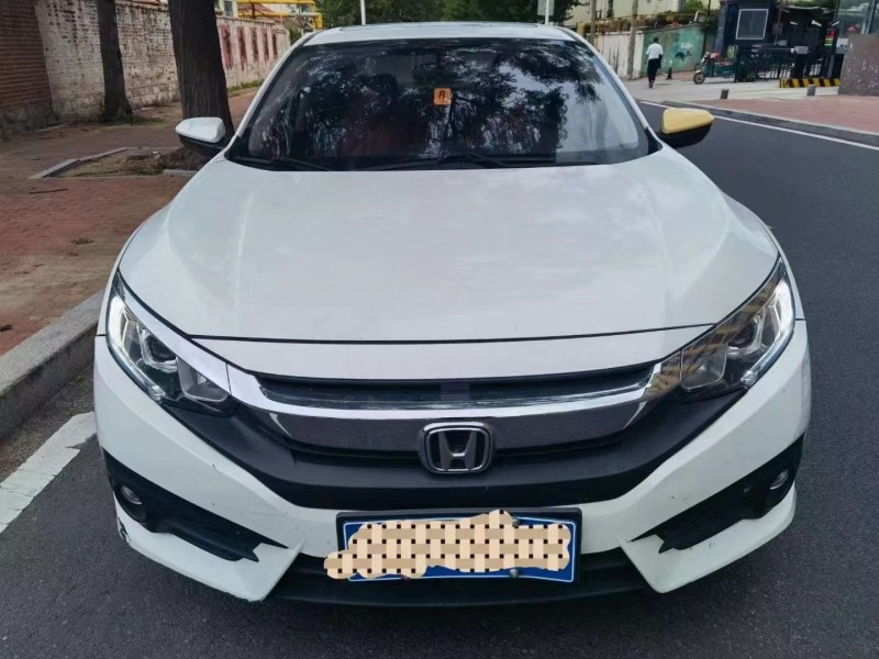 青岛17年本田思域1