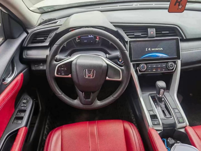 青岛17年本田思域4