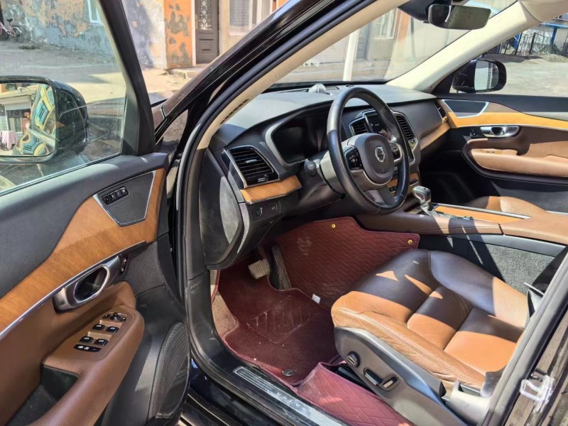 武汉20年沃尔沃XC907