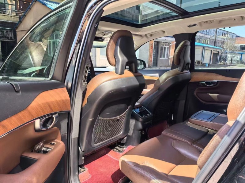 武汉20年沃尔沃XC908