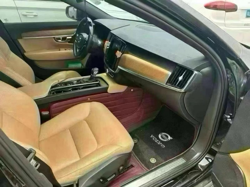 武汉20年沃尔沃S907