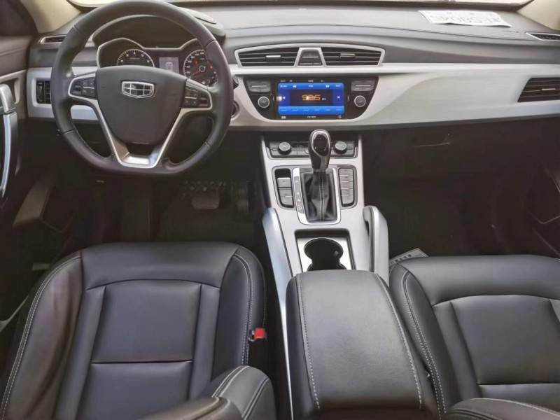 保定17年吉利博越7