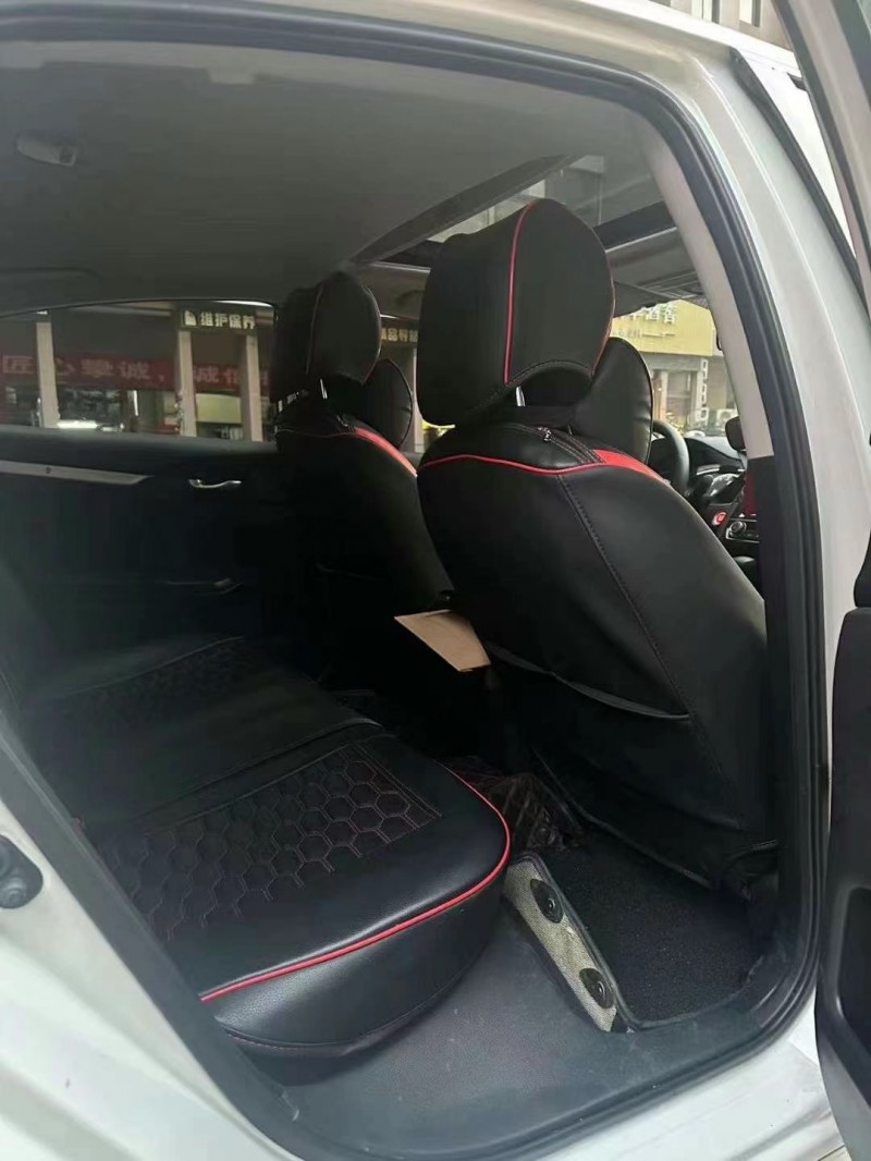 武汉19年本田思域3