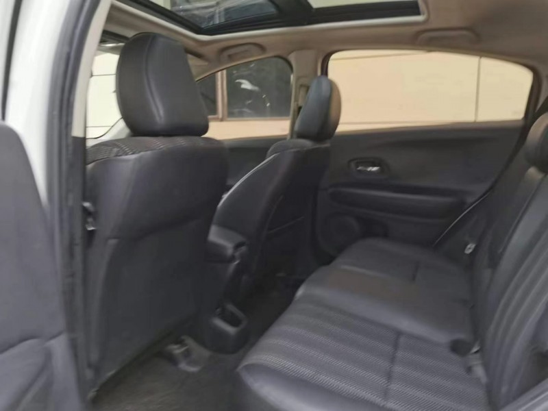 保定17年本田缤智6