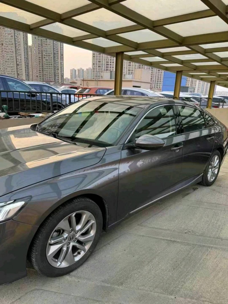 常州21年本田雅阁2