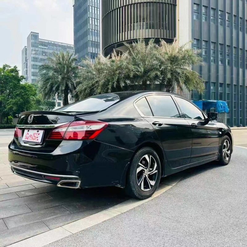 佛山16年本田雅阁7