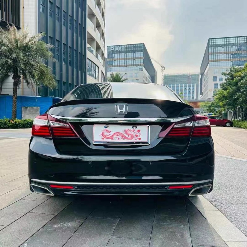 佛山16年本田雅阁9