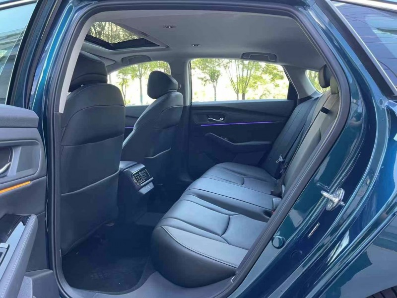 济宁24年本田雅阁5