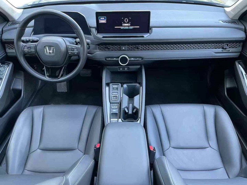 济宁24年本田雅阁6