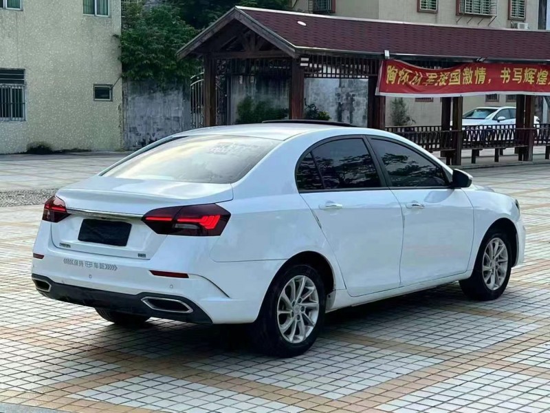 佛山22年吉利帝豪5