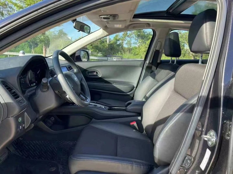 汕头22年本田缤智5