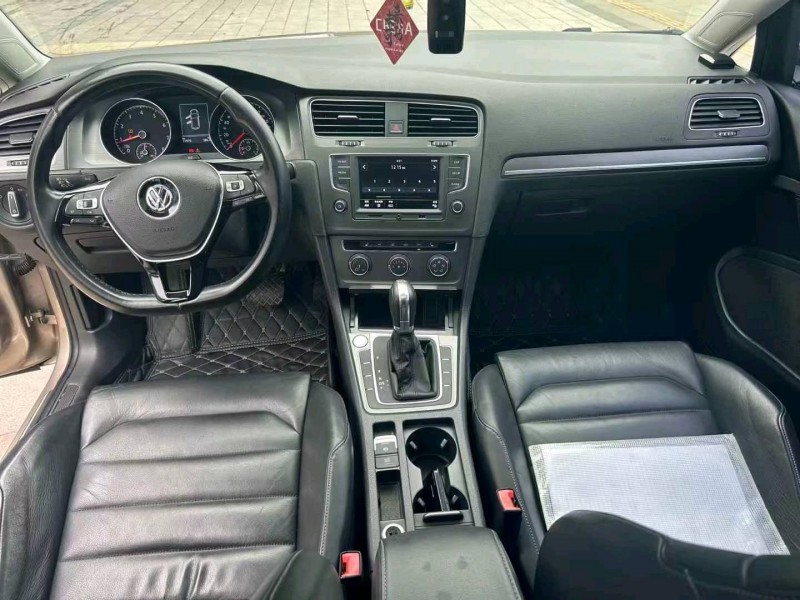 成都16年大众高尔夫5