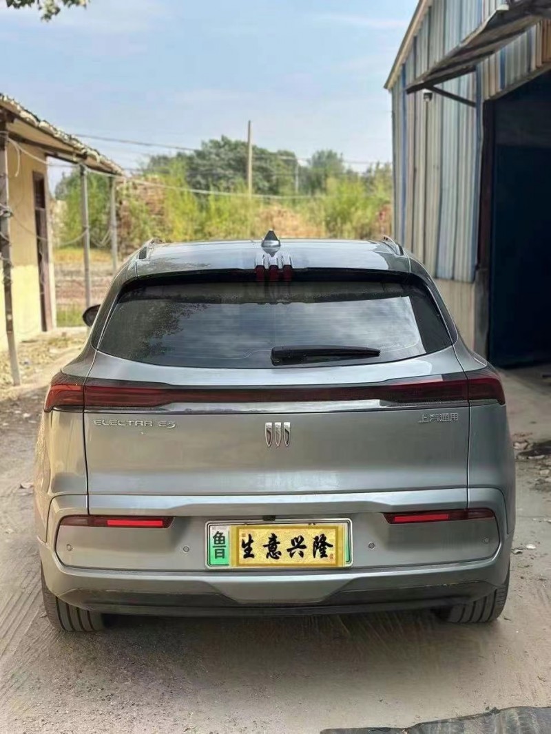 烟台23年别克E56