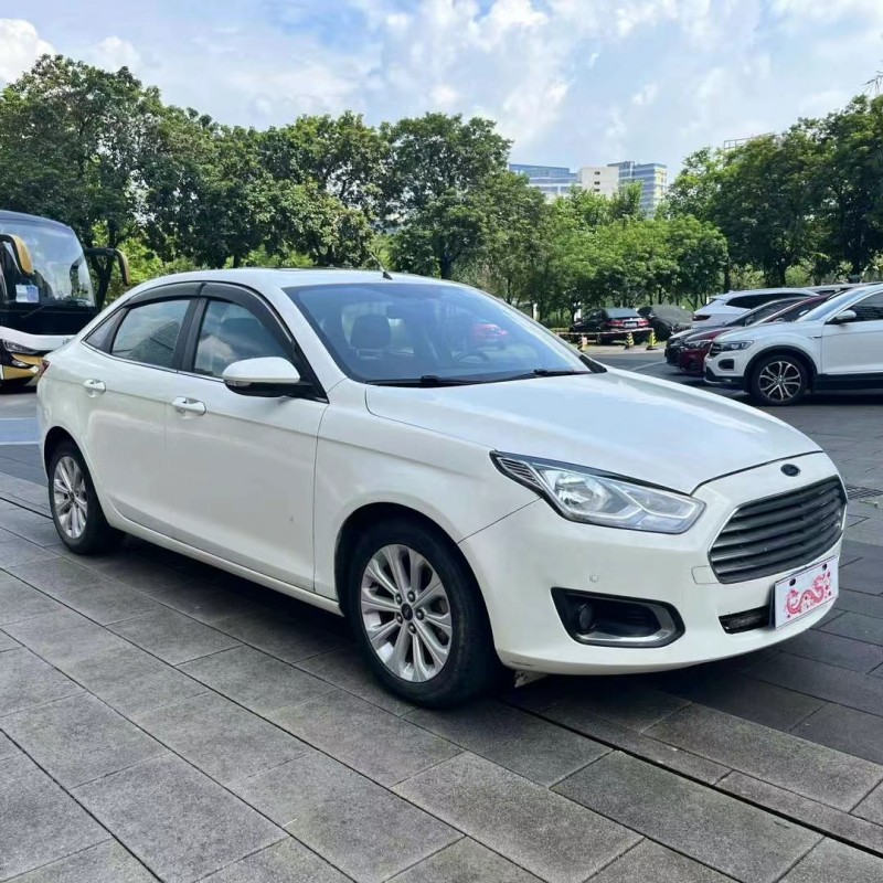 佛山15年福特福睿斯2