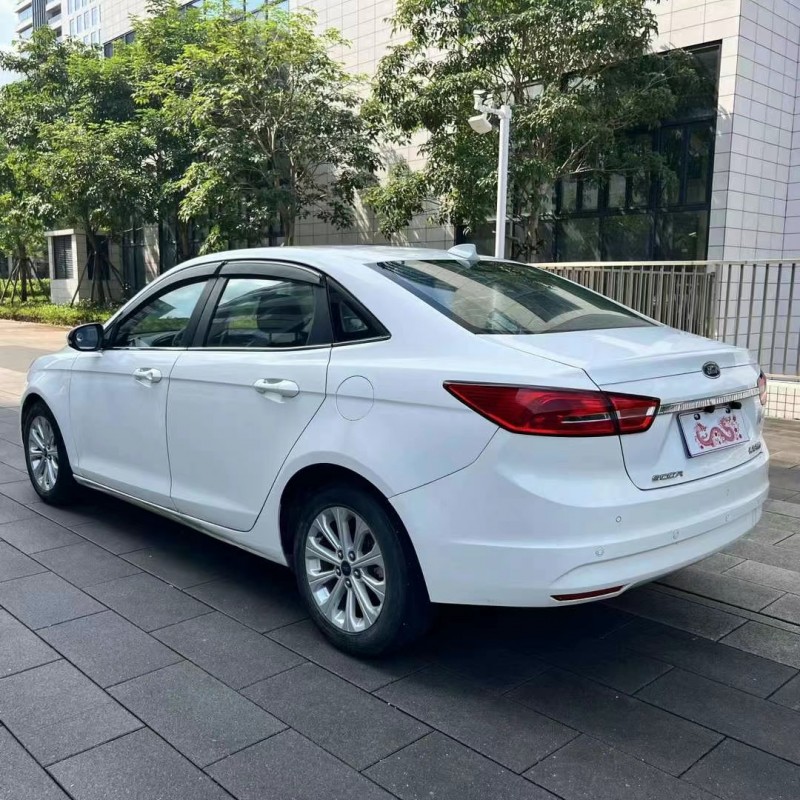 佛山15年福特福睿斯8