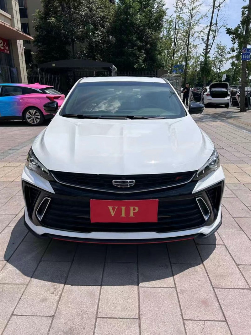 成都22年吉利缤瑞1