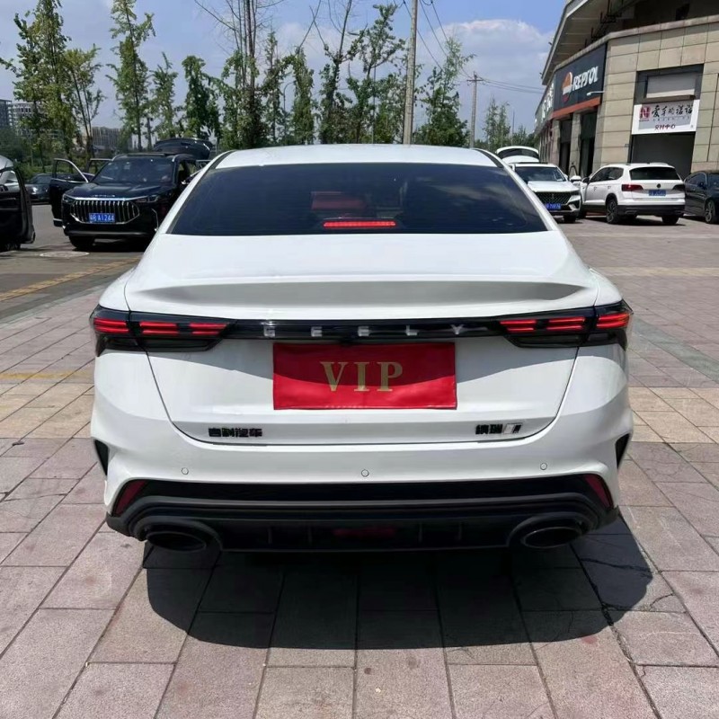 成都22年吉利缤瑞8