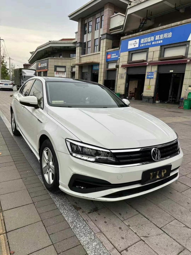 成都22年大众凌渡2