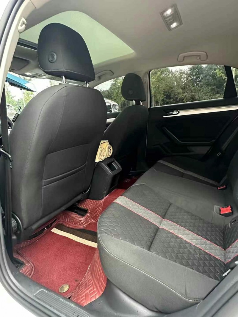 成都22年大众凌渡6