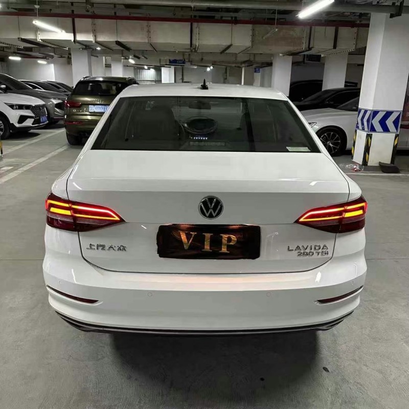 成都21年大众朗逸8