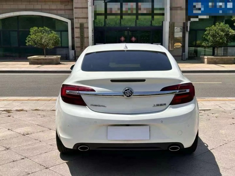 青岛14年别克君威9