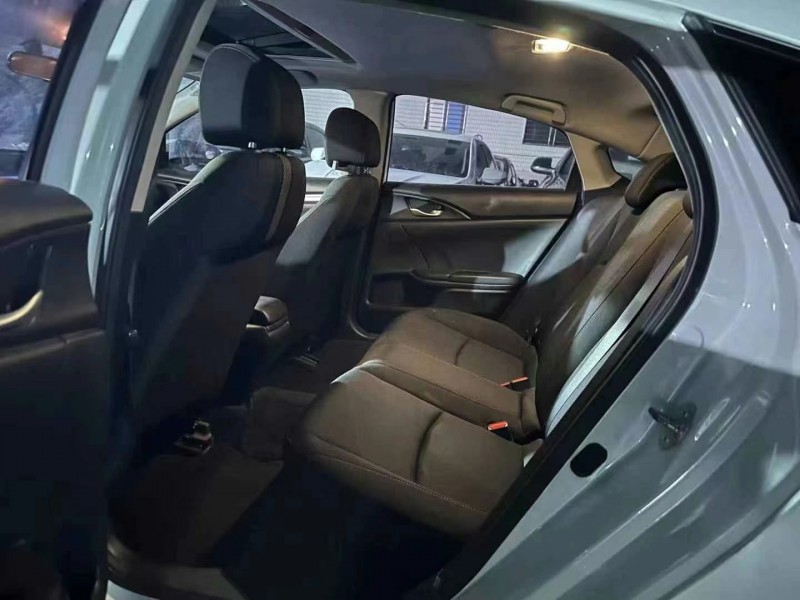 广州17年本田思域7