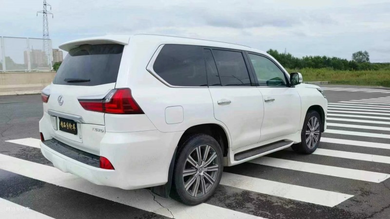 邢台17年雷克萨斯LX6
