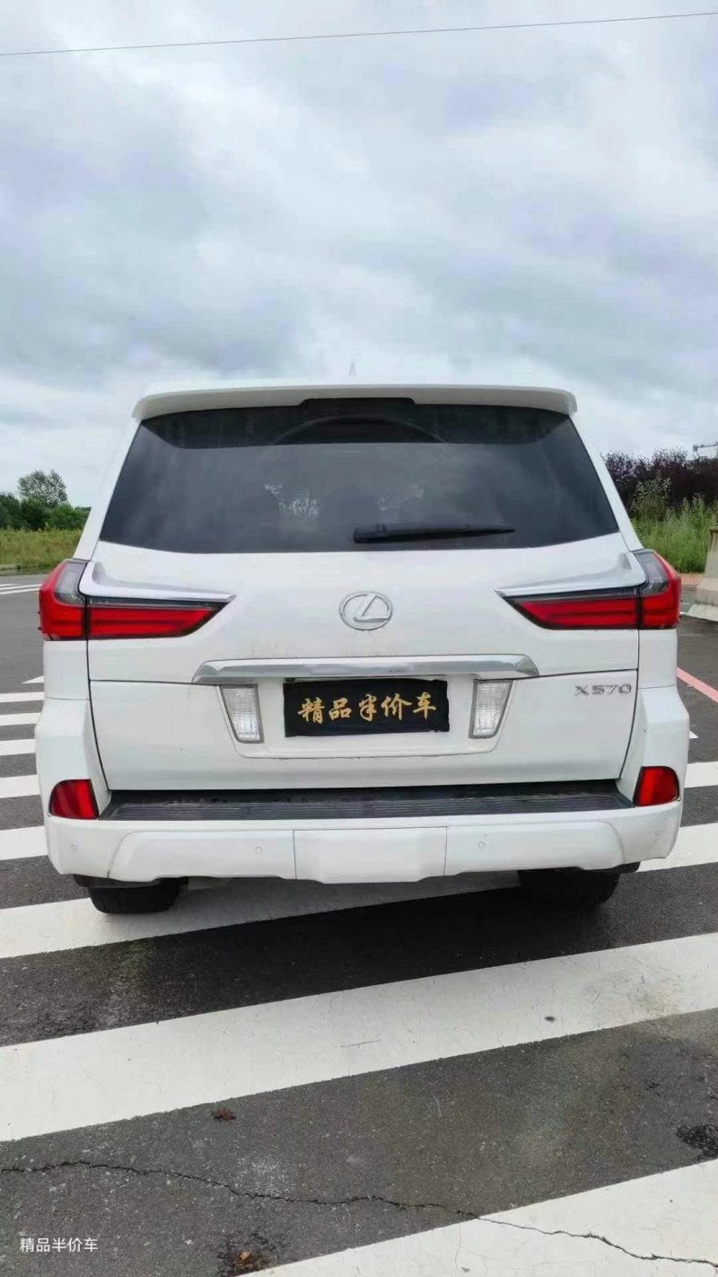 邢台17年雷克萨斯LX7