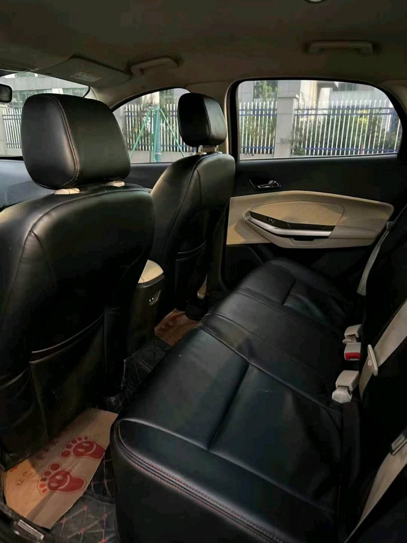 宿迁15年福特福睿斯4