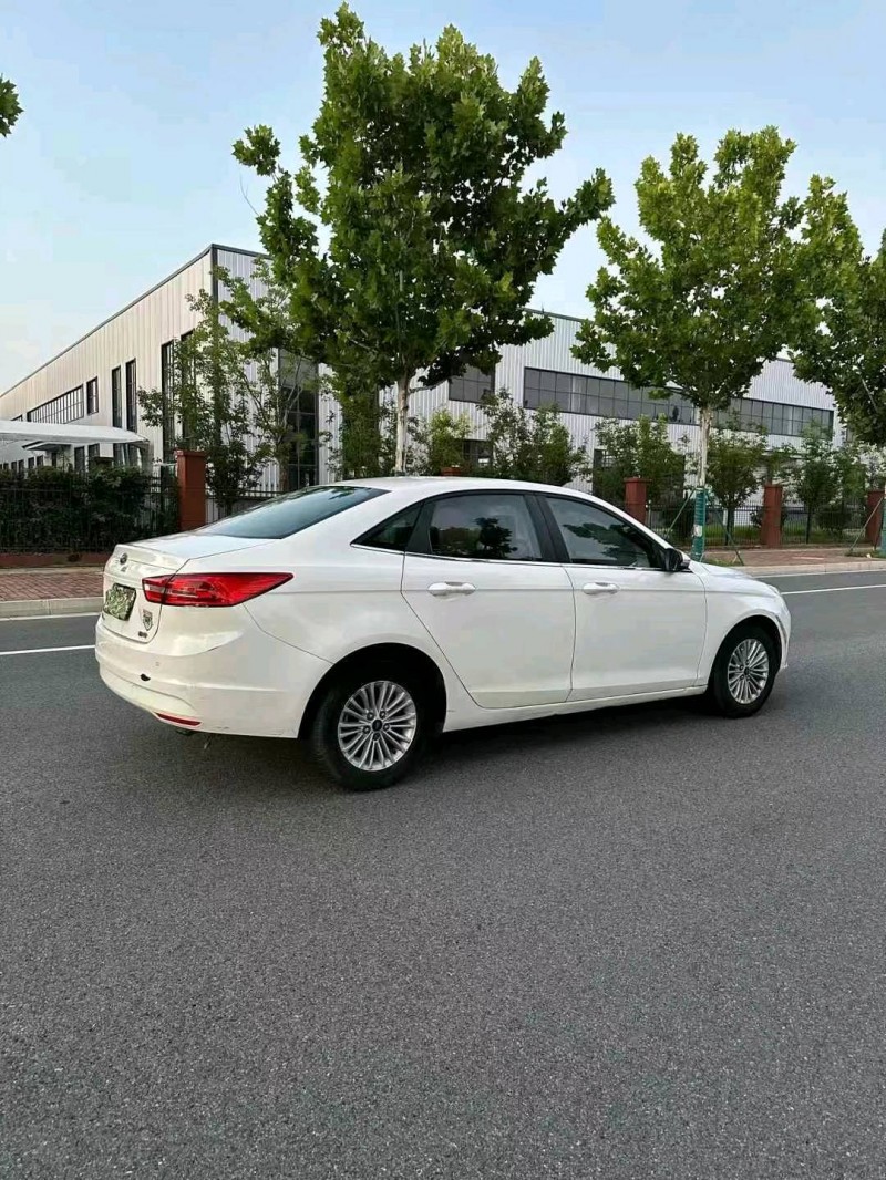 宿迁15年福特福睿斯8