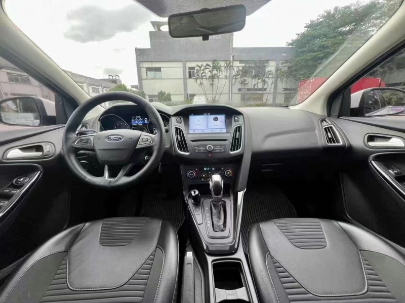 佛山18年福特福克斯8