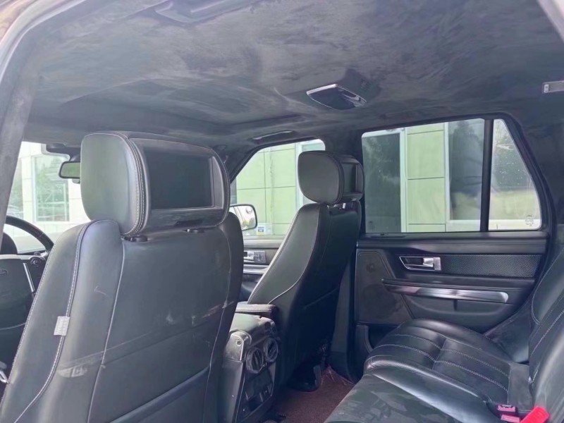 济宁13年路虎揽胜运动8