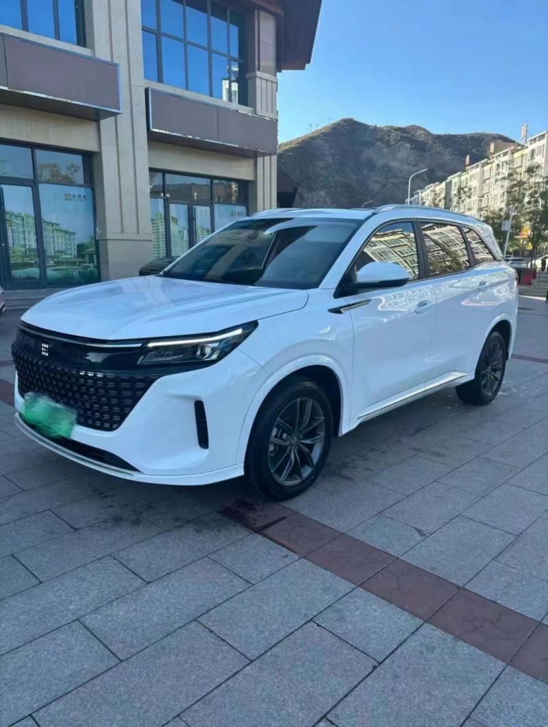 保定24年东风蓝电E52