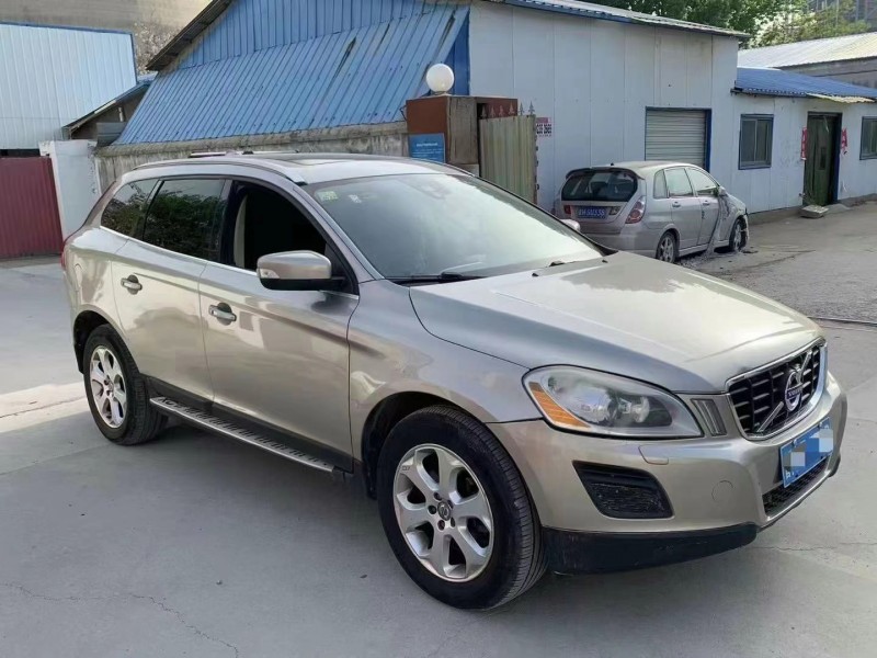 泰安13年沃爾沃XC603