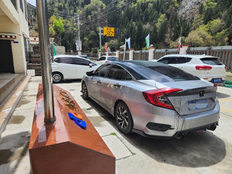 成都18年本田思域3