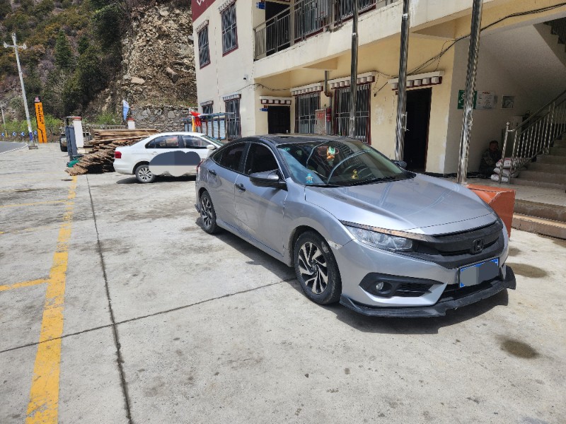 成都18年本田思域4