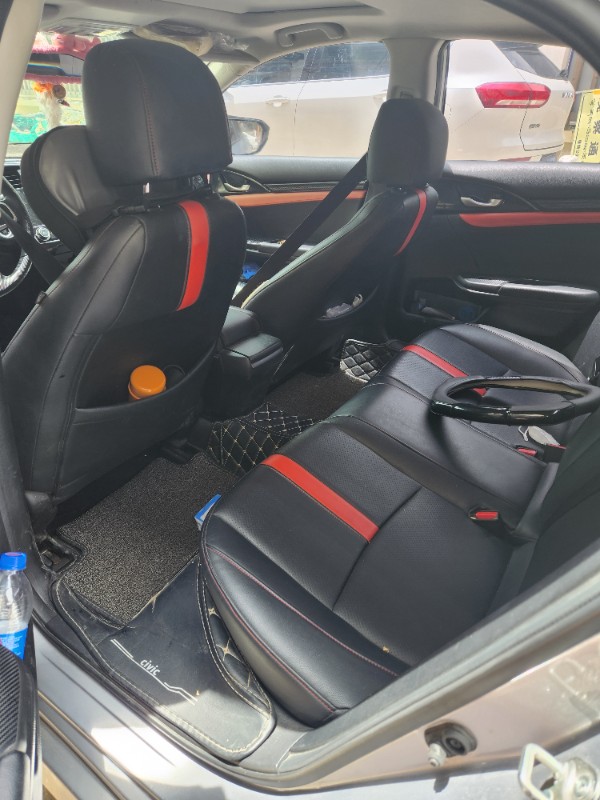 成都18年本田思域6