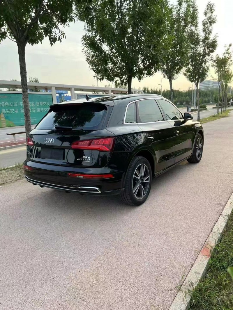 枣庄19年奥迪Q58