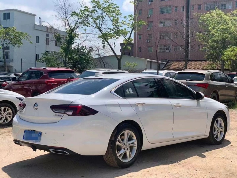 徐州22年别克君威4