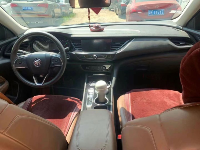 徐州22年别克君威7