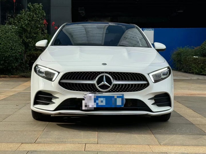 昆明21年奔馳A1