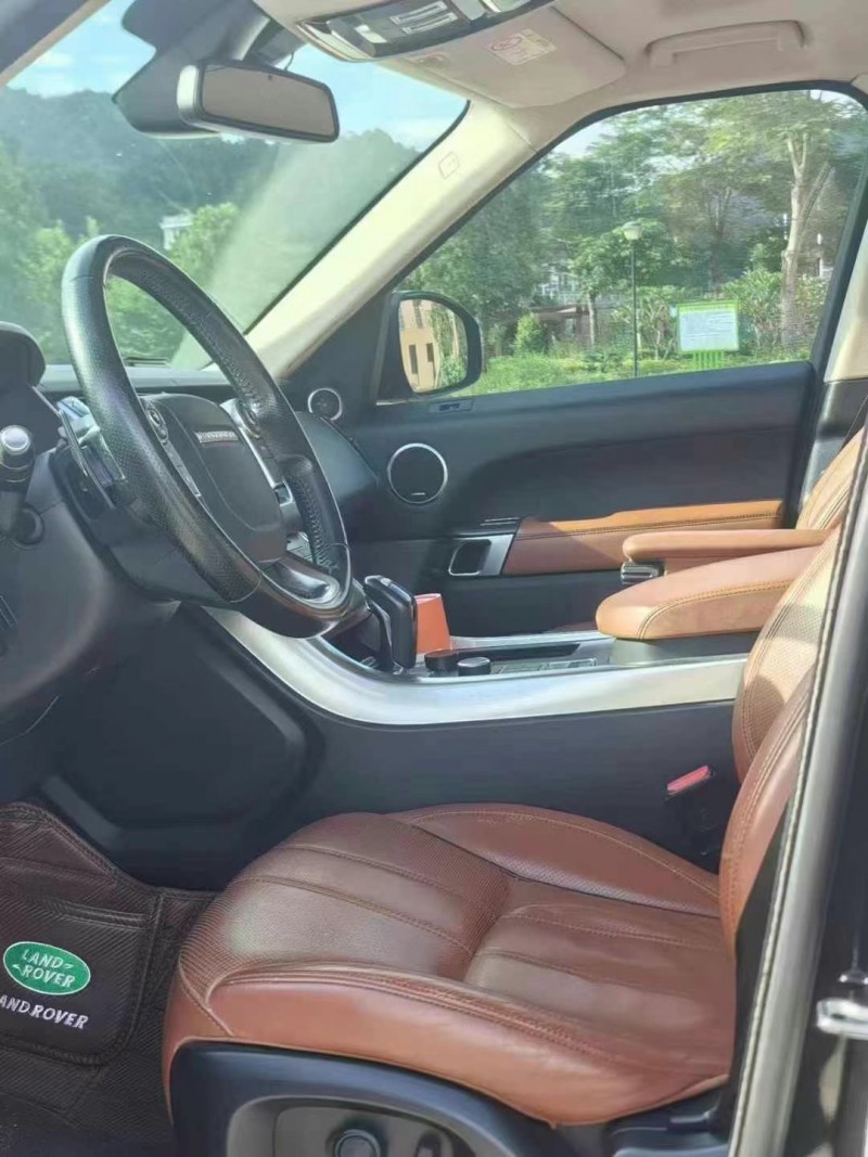 广州16年路虎揽胜运动3